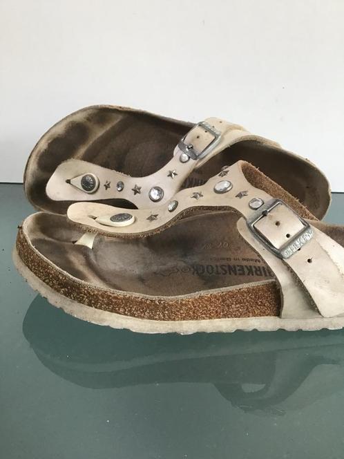 GRATIS VERZENDEN | BIRKENSTOCK Gizeh beige slippers 38, Kleding | Dames, Schoenen, Zo goed als nieuw, Slippers, Beige, Verzenden