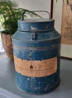 Brocante oude blauwe bus of pot
28 cm hoog, Ophalen of Verzenden