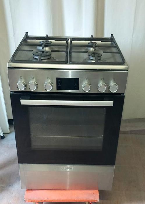Fornuis Bosch, Witgoed en Apparatuur, Fornuizen, Zo goed als nieuw, Vrijstaand, Gas, 4 kookzones, 85 tot 90 cm, Ophalen