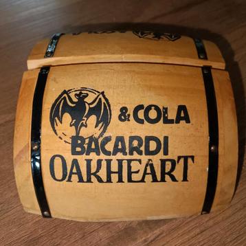 Bacardi Houten Houder / Barrel beschikbaar voor biedingen