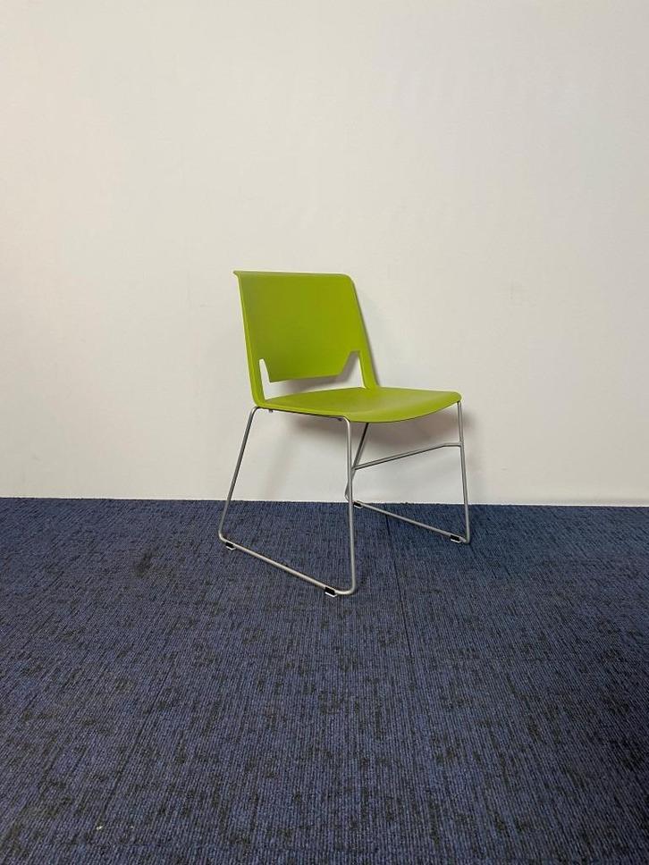 1 x Kantinestoel Comforto Haworth D6240 - Groen, Huis en Inrichting, Stoelen, Gebruikt, Eén, Kunststof, Metaal, Overige kleuren
