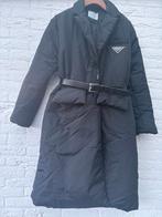 Lekker warme Prada jas met dons maat L, Kleding | Dames, Prada, Zwart, Maat 42/44 (L), Nieuw
