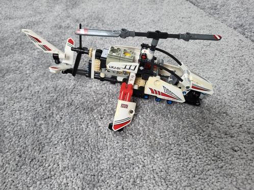 Lego Technic 42057 - Ultralight Helikopter, Kinderen en Baby's, Speelgoed | Duplo en Lego, Zo goed als nieuw, Lego, Complete set