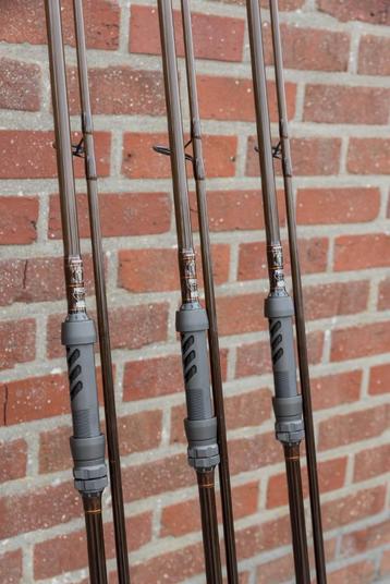 3x Poeli’s Rods Requiem 12ft beschikbaar voor biedingen