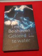 GESIGNEERD Gekleed te water. Tineke Beishuizen., Ophalen of Verzenden, Gelezen, Nederland