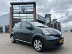 Toyota Aygo 1.0-12V + 5deurs Airco NAP APK, Voorwielaandrijving, Gebruikt, 4 stoelen, 68 pk