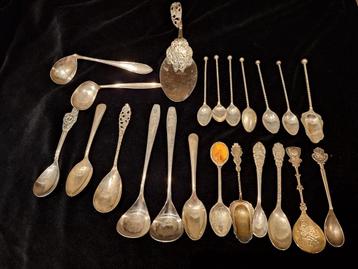 Bestek lepeltjes Arnhem taartschep Flipje kinderlepels beschikbaar voor biedingen