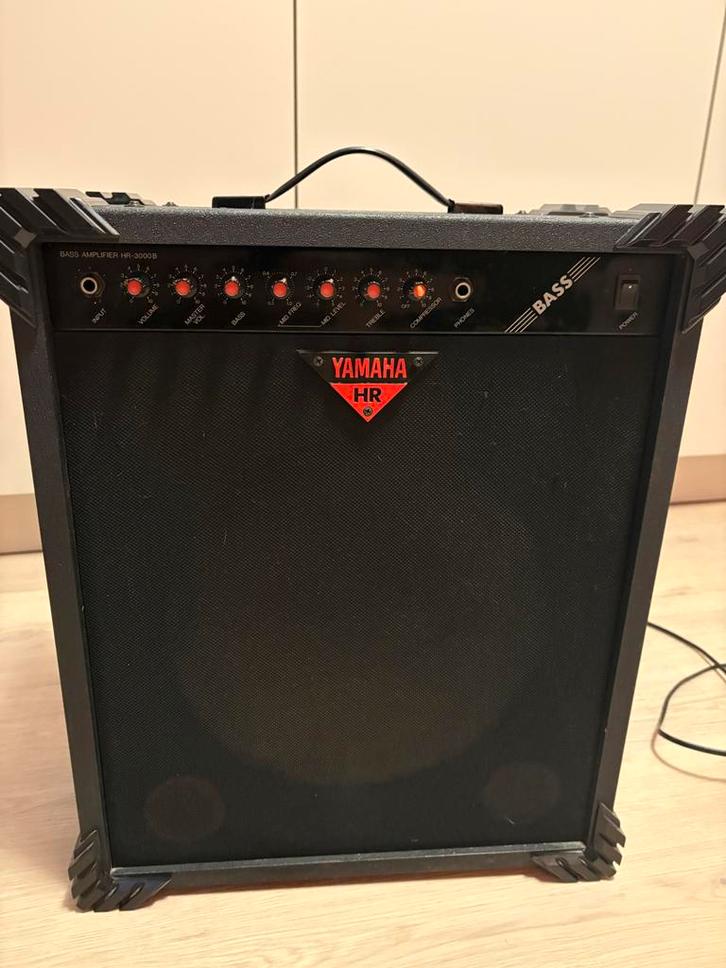 Yamaha HR-3000B Basversterker 120 Watt, Muziek en Instrumenten, Versterkers | Bas en Gitaar, Gebruikt, Basgitaar, 100 watt of meer