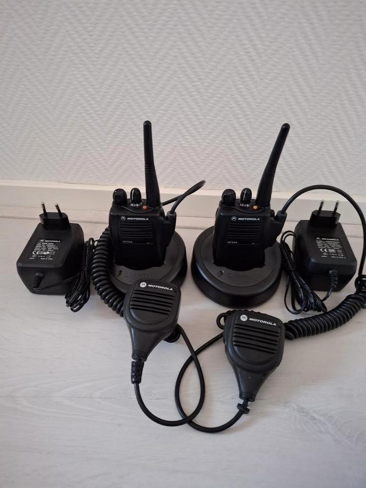 Motorola GP344, Telecommunicatie, Portofoons en Walkie-talkies, Zo goed als nieuw, Portofoon of Walkie-talkie, 5 tot 15 km, Ophalen of Verzenden