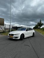 BMW 3-Serie 2.0IX 320 135KW Aut8 (f30) 2012 Wit, Auto's, Achterwielaandrijving, 74 €/maand, 4 cilinders, Wit