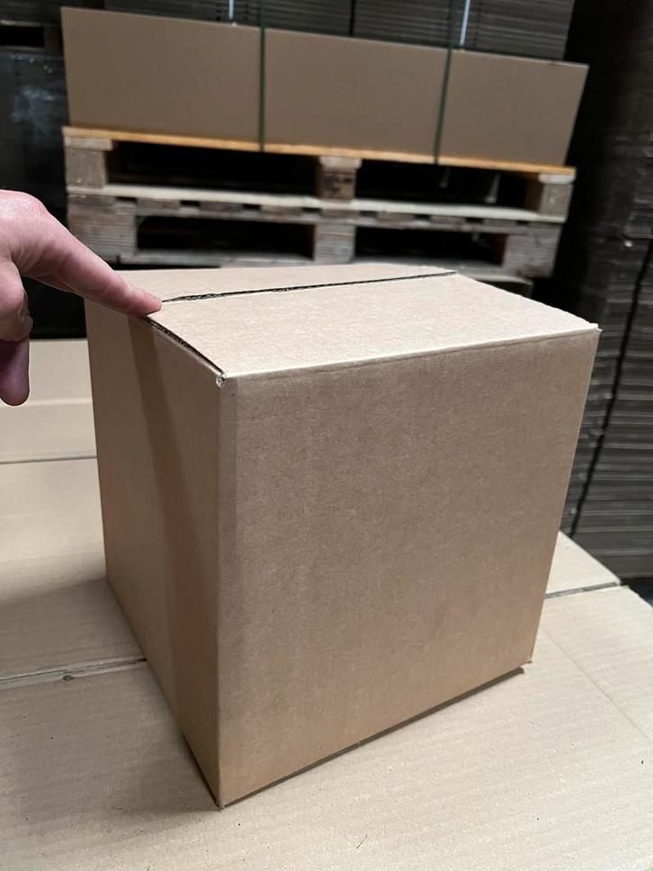 Dozen - Stevig Karton 25x25x25cm dubbelgolf, Zakelijke goederen, Partijgoederen en Retail | Verpakking en Verzending, Ophalen of Verzenden