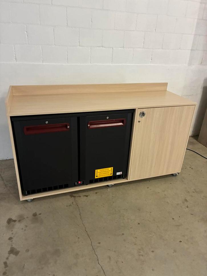 Te koop verrijdbare bar balie barmeubel met gamko koeler, Huis en Inrichting, Keuken | Keukenbenodigdheden, Zo goed als nieuw