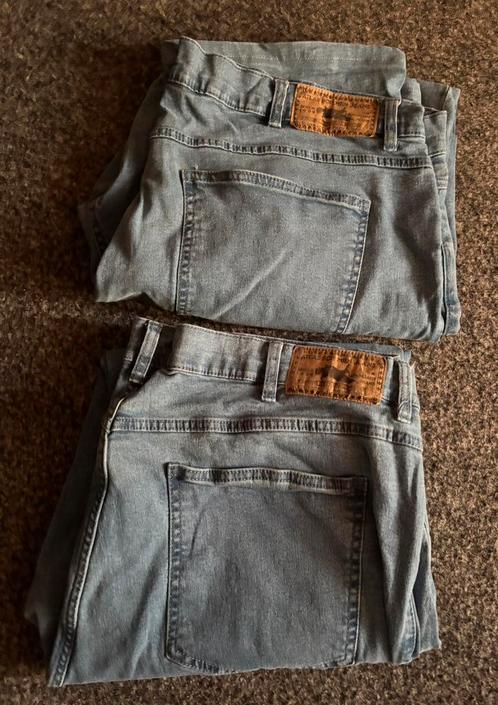 2 Nieuwe lichte spijkerbroeken maat 62, Kleding | Heren, Grote Maten, Nieuw, Broek of Spijkerbroek, Blauw, Ophalen of Verzenden