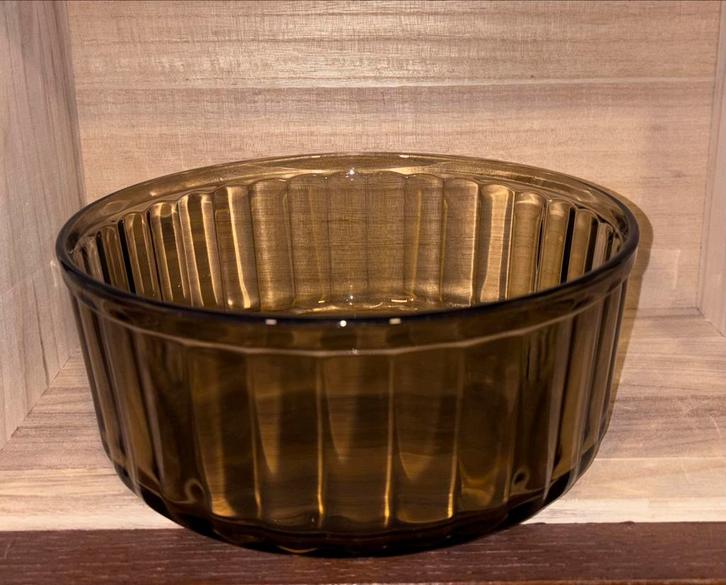 Arcopal France Schaal - Bruin Rookglas, Huis en Inrichting, Woonaccessoires | Schalen en Manden, Gebruikt, Schaal, Rond, Glas