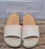 YAYA - Prachtige lichtgewicht slippers maat 38 - Nieuw, Kleding | Dames, Schoenen, Slippers, Nieuw, Ophalen of Verzenden, X