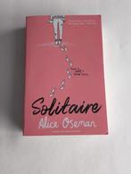 Solitaire Alice oseman, Boeken, Ophalen of Verzenden, Gelezen