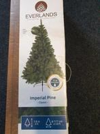 Imperial Pine kunstkerstboom + rieten mand, Diversen, Kerst, Ophalen, Zo goed als nieuw