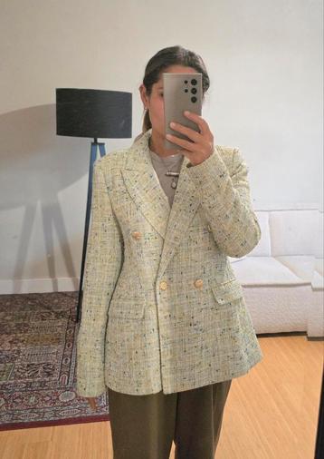 Licht groene getailleerde blazer beschikbaar voor biedingen