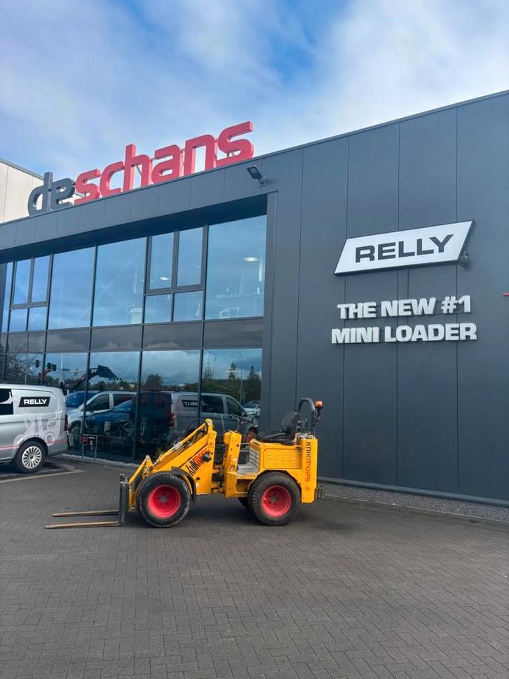 Knikmops 130 bouwjaar 2014, Zakelijke goederen, Machines en Bouw | Kranen en Graafmachines, Wiellader of Shovel