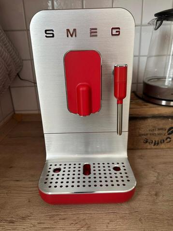 Smeg BCC02RDMEU - nieuw volautomaat heerlijke Cappuccino  beschikbaar voor biedingen