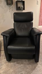 Prominent elektrisch verstelbare stoel, Huis en Inrichting, Stoelen, Ophalen, Zwart, Sta-op stoel, Leer
