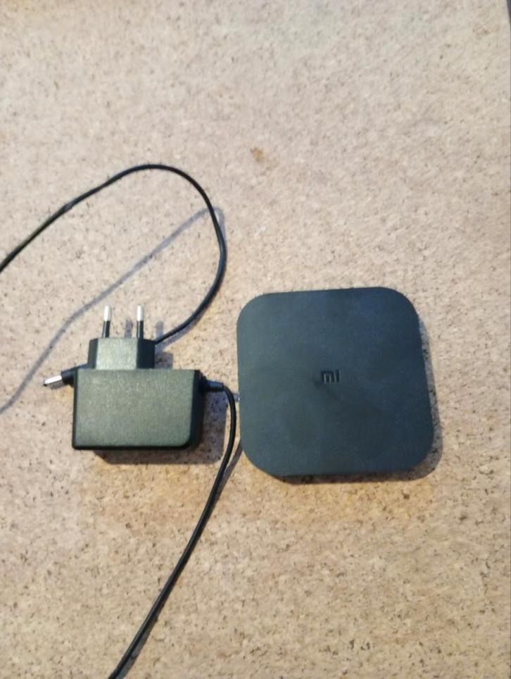Mi Box S Android IPTV TV Box, Telecommunicatie, Mobiele telefoons | Telefoon-opladers, Gebruikt, Overige merken, Ophalen