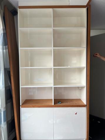 2 kasten! 1 met uitschuif bureau