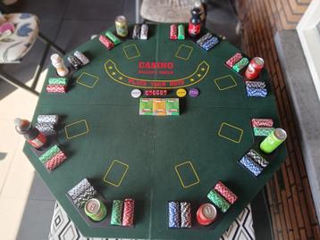 Poker tafel opvouwbaar in tas + zeer grote poker koffer beschikbaar voor biedingen