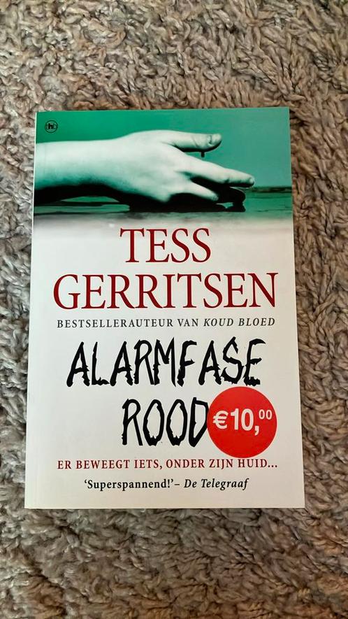 Tess Gerritsen - Alarmfase rood, Boeken, Thrillers, Nieuw, Nederland, Ophalen of Verzenden