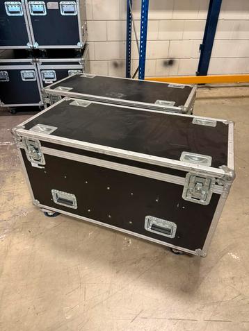 *Verkocht*Kabelkist 120x60 met verdeelstroken voor schotten. beschikbaar voor biedingen