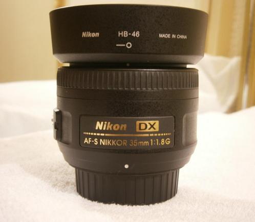 Nikon AF-S 35mm f/1.8 G DX PRIME lens + Lenstas, Audio, Tv en Foto, Fotografie | Lenzen en Objectieven, Gebruikt, Standaardlens
