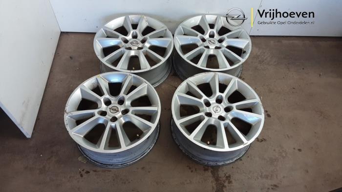 Velgen set van een Opel Zafira B (Zafira B 05-), Auto-onderdelen, Banden en Velgen, Personenwagen, Gebruikt, 3 maanden garantie
