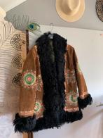 Vintage afghaanse lammy coat M bohemian embroidery jas, Maat 38/40 (M), -, Ophalen of Verzenden, Zo goed als nieuw
