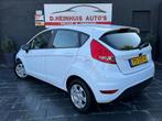Ford Fiesta 1.4 Trend 5DRS/AIRCO/APK NIEUW, Gebruikt, Wit, Bedrijf, Handgeschakeld