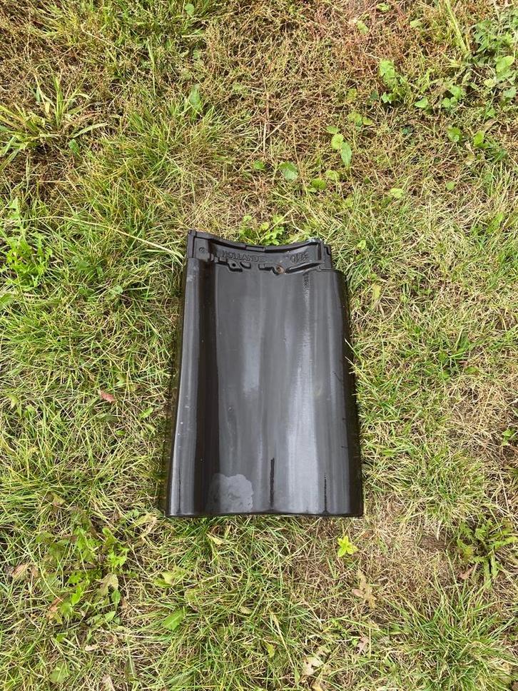 Monier Zwart Dakpan en kantpan, Doe-het-zelf en Verbouw, Dakpannen en Dakbedekking, Gebruikt, Dakpannen, Steen of Klei, Zwart