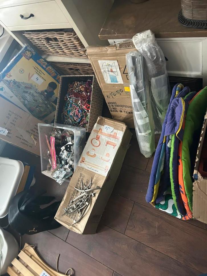 Te koop partij rommelmarkts spullen nieuw en 2 de hands, Diversen, Rommelmarktspullen, Zo goed als nieuw, Ophalen