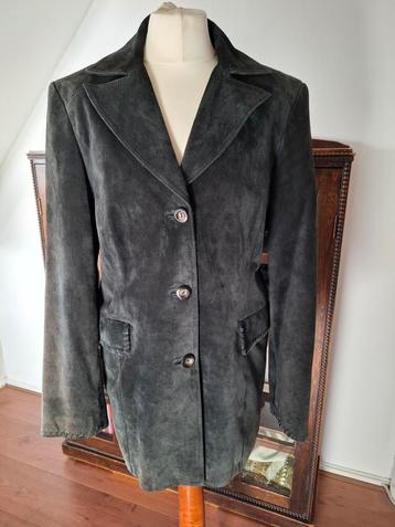 Vintage leuke suède colbert jasje mt m/ l ( zie maten )  beschikbaar voor biedingen