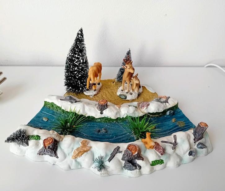 Kerstfiguur herten langs rivier voor Kerstdorp, Diversen, Kerst, Ophalen of Verzenden