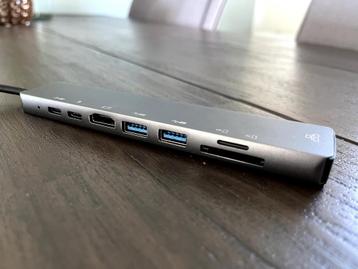 VITAMO 8-in-1 USB-C Hub Adapter beschikbaar voor biedingen