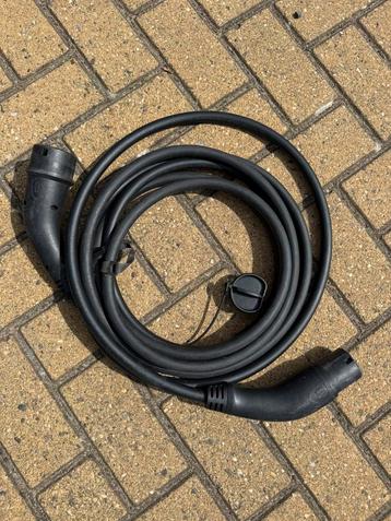 Originele laadkabel elektrische auto beschikbaar voor biedingen
