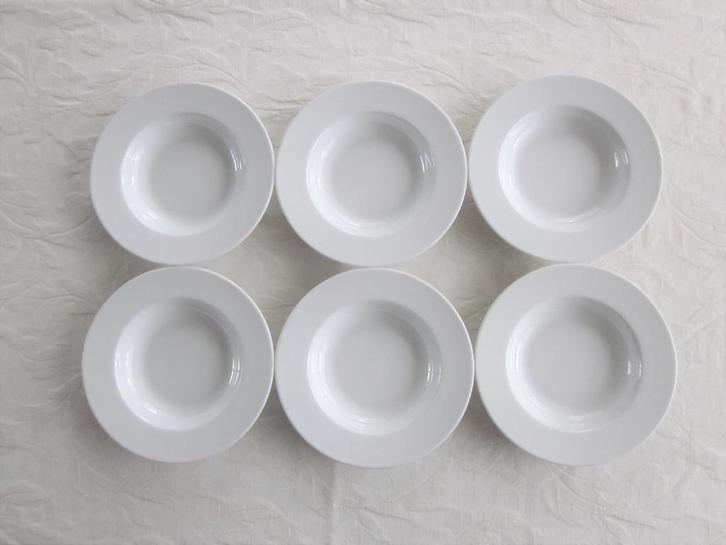 Jäger Eisenberg 6 witte porseleinen diepe borden D23,5 H3,5c, Huis en Inrichting, Keuken | Servies, Zo goed als nieuw, Bord(en)