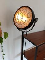 IKEA Svartnova Industriële Staande Lamp studiolamp, Huis en Inrichting, Lampen | Vloerlampen, Ophalen, Zo goed als nieuw, Glas