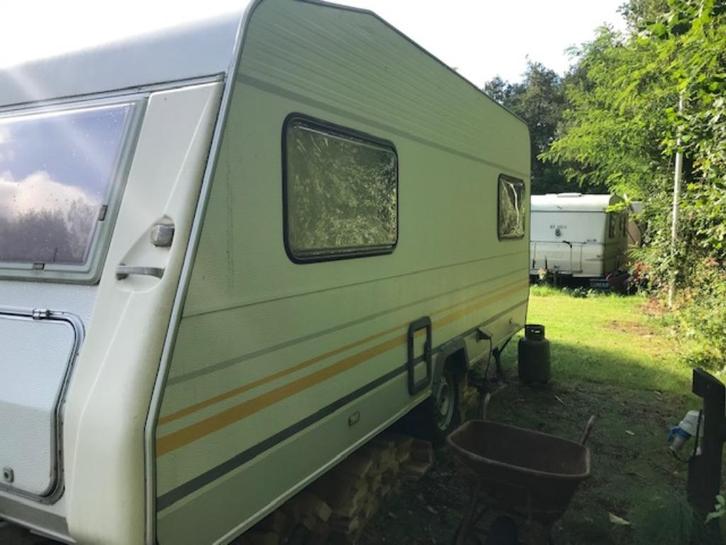 Knaus country 1995, Caravans en Kamperen, Caravans, Particulier, tot en met 5, 750 - 1000 kg, Treinzit, Knaus, Vast bed, 5 tot 6 meter