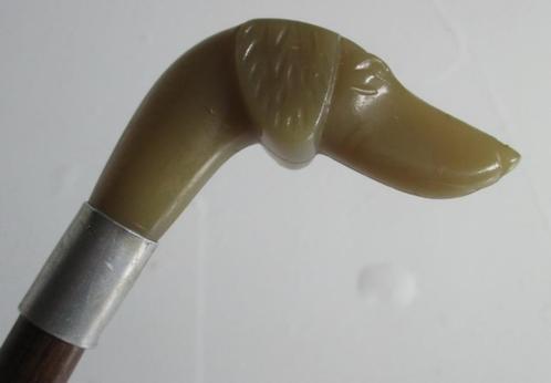 antieke wandelstok kinderen hondenkop hazewind in hoorn 305, Antiek en Kunst, Curiosa en Brocante, Verzenden