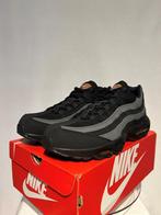 NIEUW IN DOOS! Maat 48,5 - Nike Air Max 95 Black Grey Safety, Kleding | Heren, Schoenen, Overige kleuren, Verzenden, Nike, Nieuw