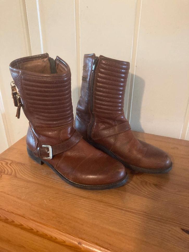 Degelijke bruine hoge leren laarsjes van Nubikk, maat 39, Kleding | Dames, Schoenen, Zo goed als nieuw, Lage of Enkellaarzen, Bruin