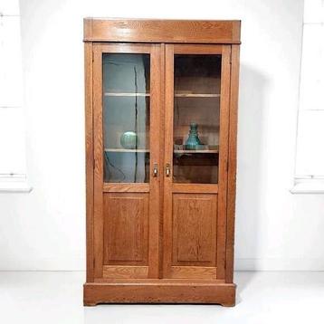 Antieke boekenkast servieskast art deco kast  beschikbaar voor biedingen