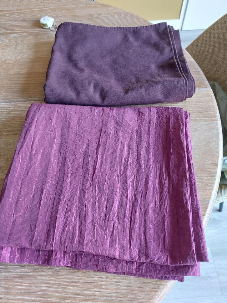 Tafelkleden in de kleur paars geschikt voor een grote tafel, Diversen, Kerst, Zo goed als nieuw, Ophalen of Verzenden