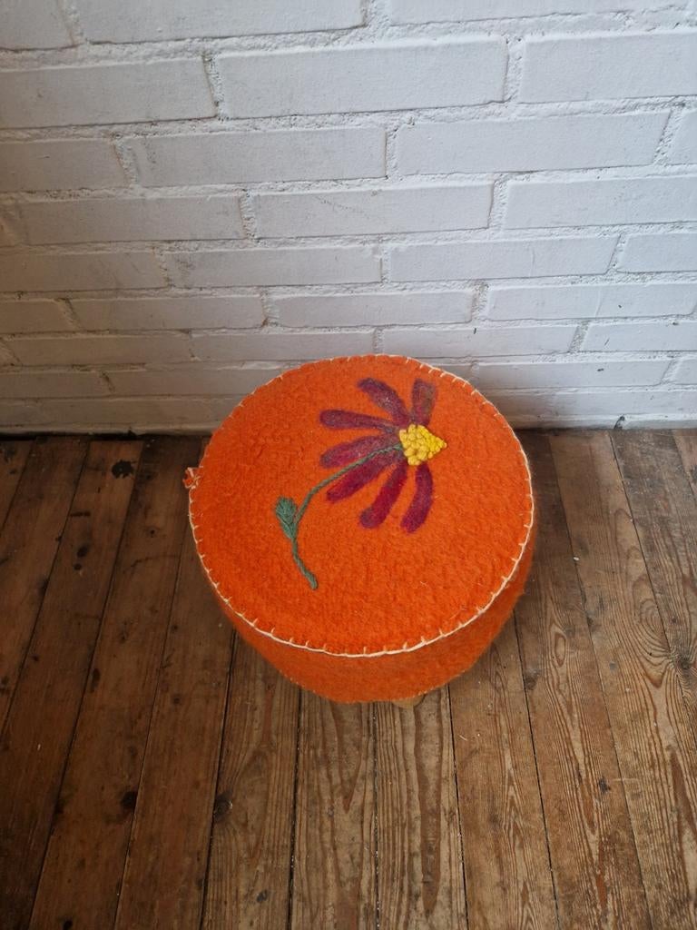 Krukje met hoes van oude deken, Huis en Inrichting, Krukjes, Ophalen of Verzenden, Zo goed als nieuw, Hout