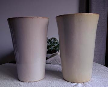 Bloempot 40 cm beschikbaar voor biedingen